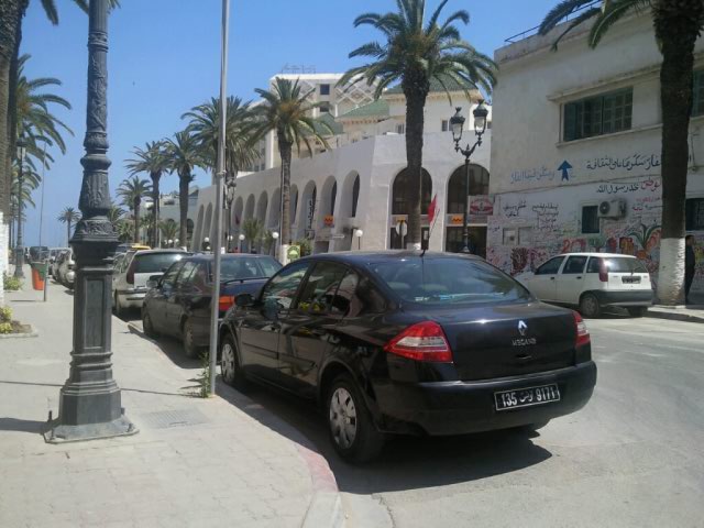 [REPORTAGE] Citroen à l Etranger  : Tunisie Photo031