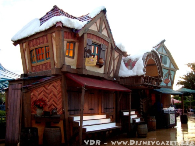 "Il Natale Incantato di Disneyland Paris - 2010 " - Pagina 29 4421210