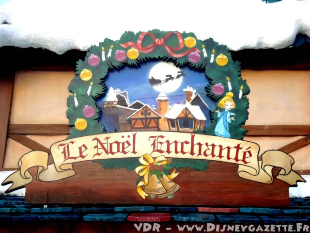"Il Natale Incantato di Disneyland Paris - 2010 " - Pagina 29 4421310