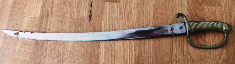 Le sabre du père du grand père de mon meilleur ami 211