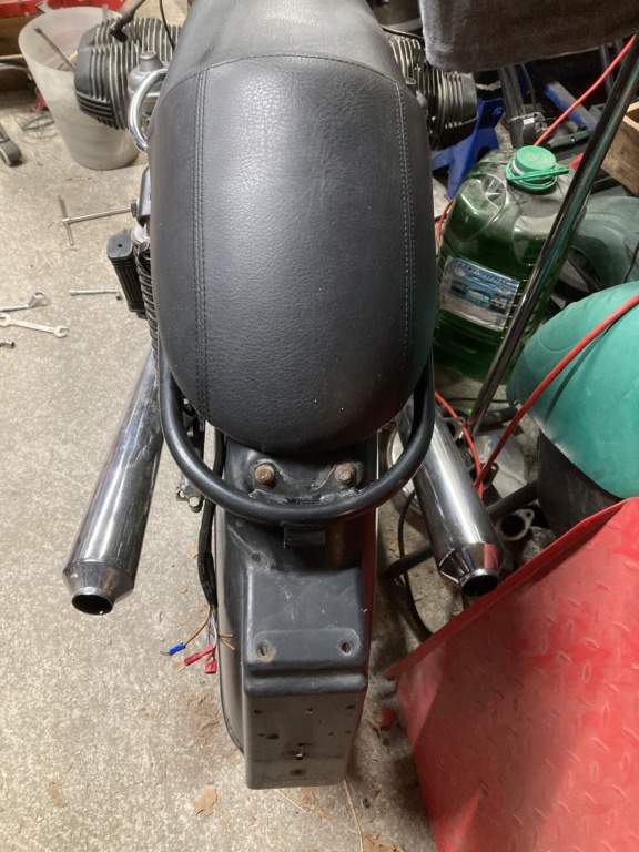  [vend] Selle café racer Motorne  J3zi2s10