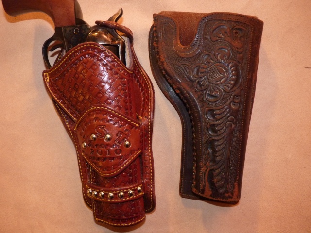 The "LAST SHOT on the TRAIL" HOLSTER by SLYE P1020130