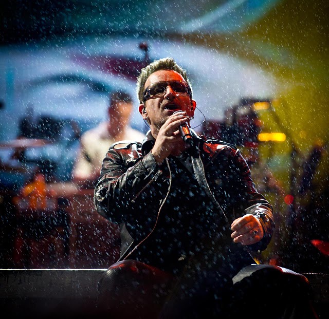 Que Tendrá U2 con la lluvia? 58697010
