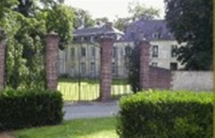 Château - le chateau de Ravenel Chatea13