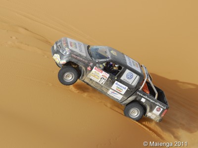 ELODIE AU RALLYE DES GAZELLE 2011 AU MAROC Pour_f11