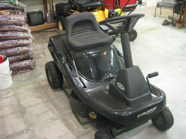 Murray Select  Riding Mower Img_0612