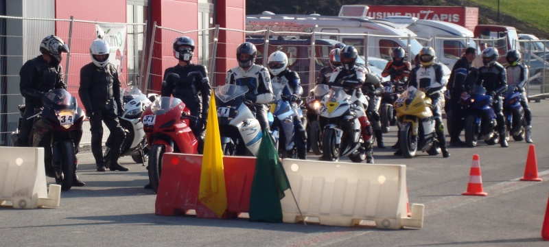 Track-Day  à Mettet  	mercredi 20 avril 2011 Dsc01022