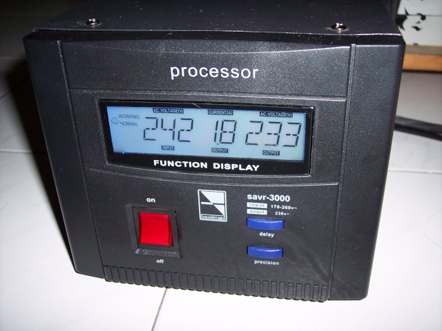 Soundstage processor savr-3000 (sold) 100_7810