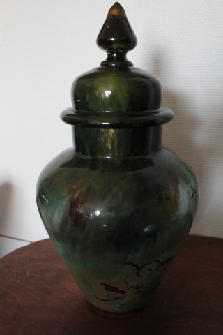 vase fixé sous verre  114