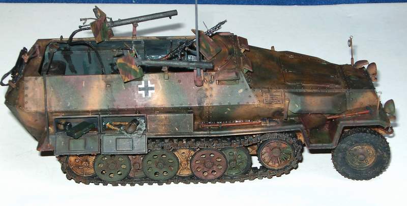 SD KFZ 251/16 Ausf C   1/35  Sd160012