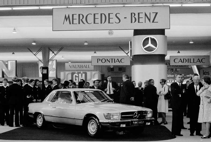 Des photos d'époque de Concessions Mercedes-Benz partie 1 - Page 40 Mb_vra10