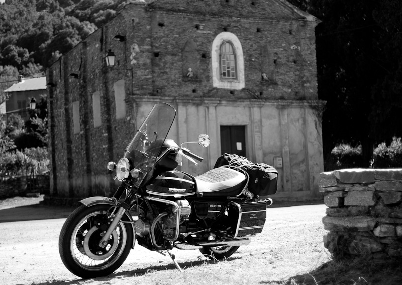 Ma MZ ressemble ENFIN à un café racer Guzzi...et elle marche Corses10