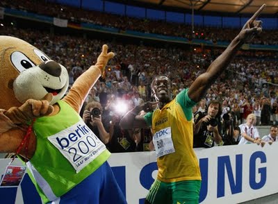 Usain Bolt and Friends I just couldnt help it as Im a big fan and these pics of him are cute! Usain-14
