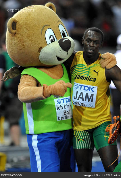 Usain Bolt and Friends I just couldnt help it as Im a big fan and these pics of him are cute! Usain-15