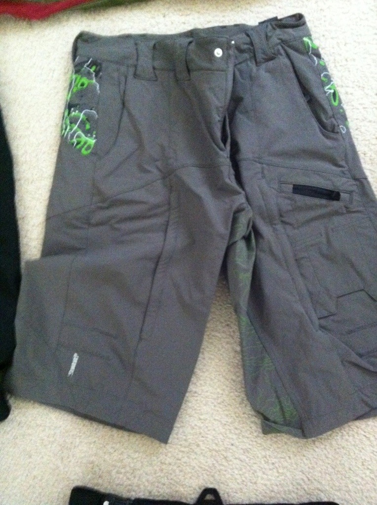 DH shorts and pants for sale Photo11