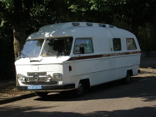 Camping-Car Mercedes Old School 47385710