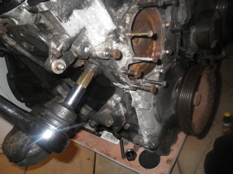 [TUTO] Dépose de la culasse sur le moteur M102 (200E W124 ) 610