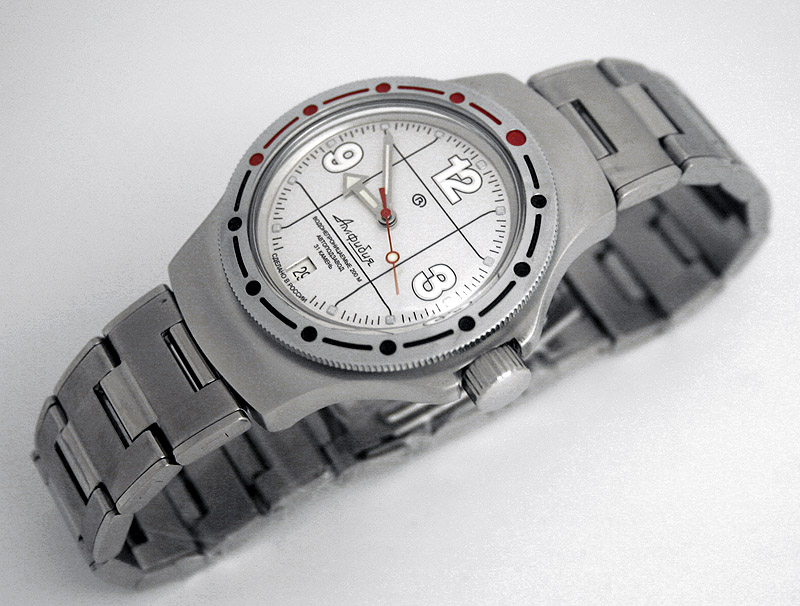 en commande : Russian Military Automatic Watch VOSTOK Amphibia Diver Silver10