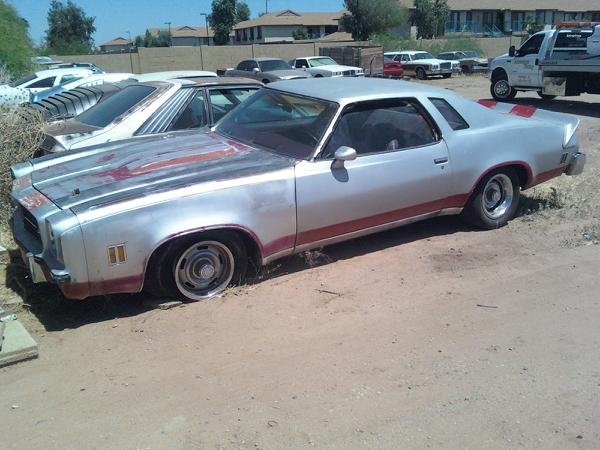 OK, Here is what I have. 1977 Malibu Classic......SE???? 77_che10