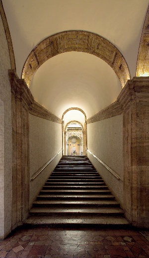 Le palais Farnèse (Rome, Italie)  Escali10