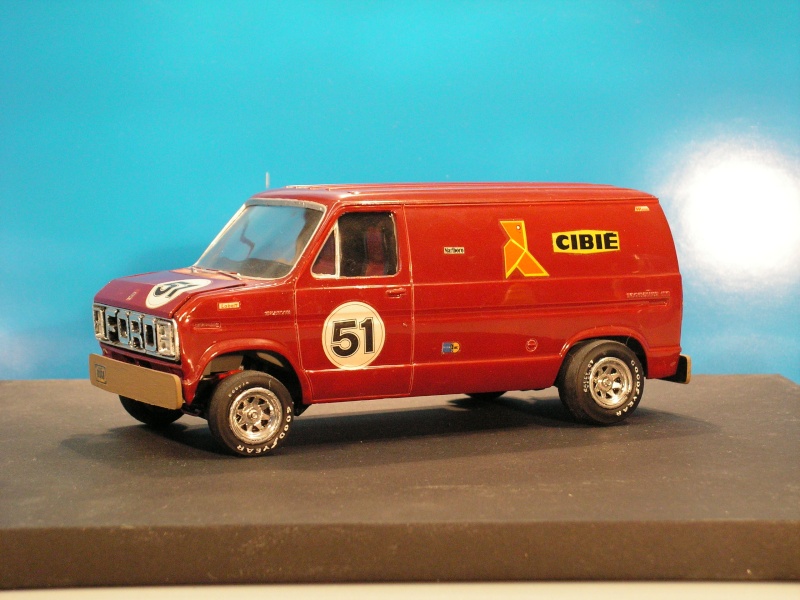 Ford Van von AMT in 1:25 Ford_v11