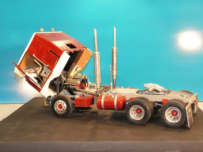 Peterbilt 352 COE von AMT in 1:25 Peterb12