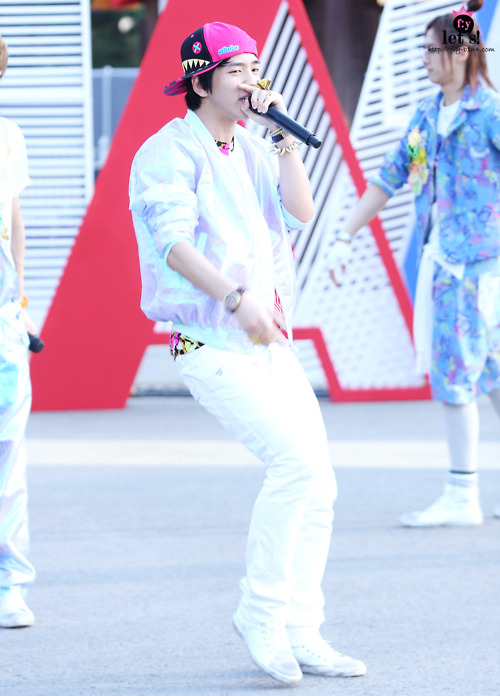 [PICS] [110506] Music Core Tumblr61