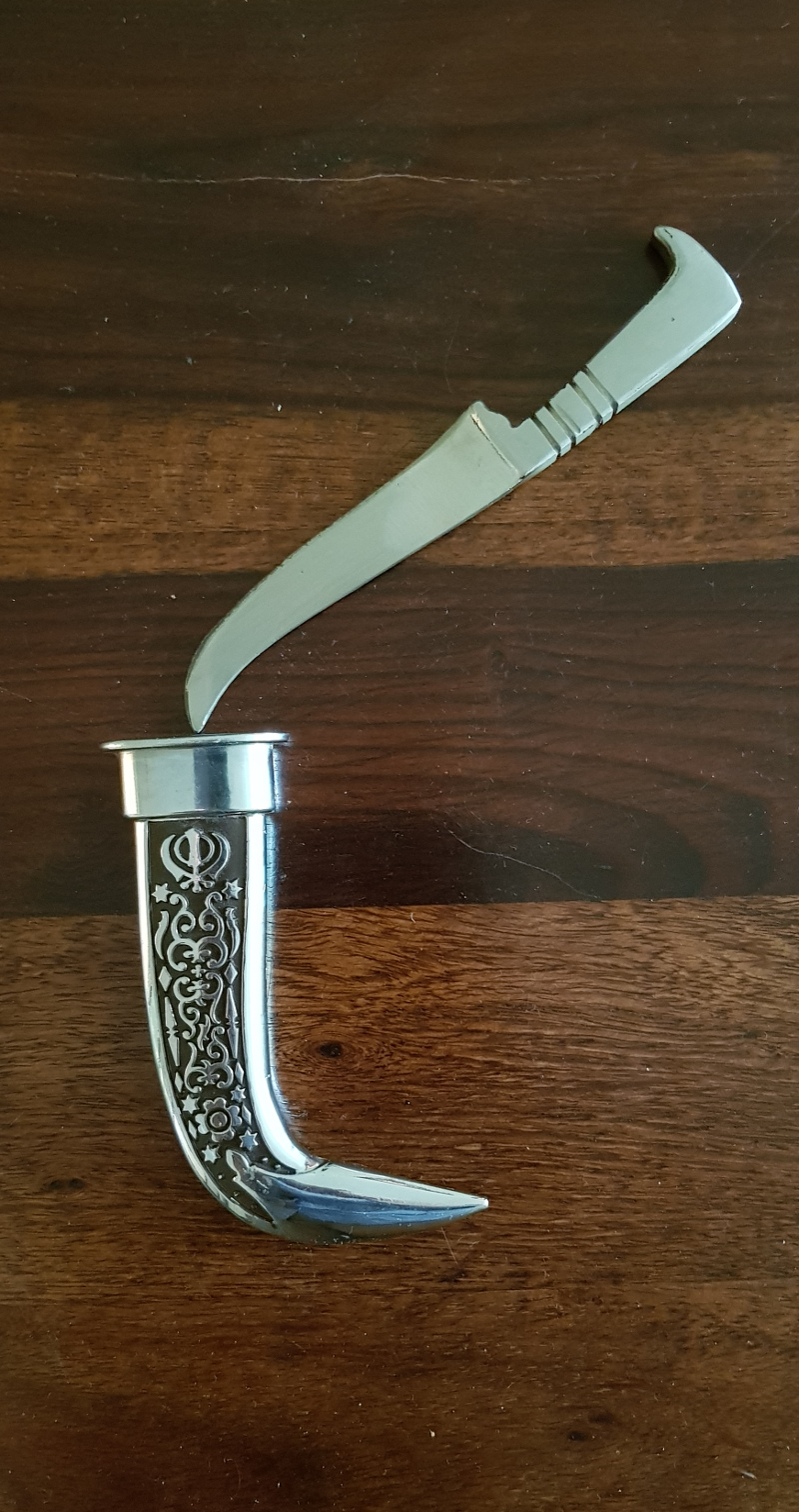 Interesse par ca? un Kirpan du pays K310