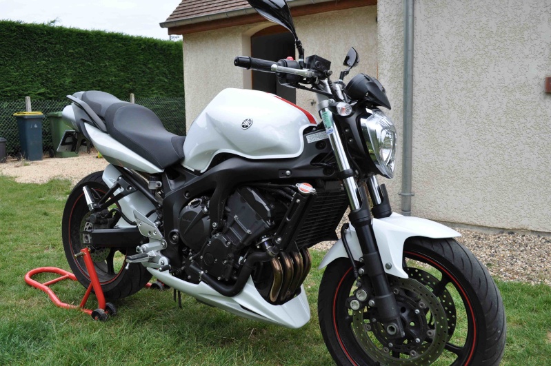 Un beau FZ6 S2 N White S2_lat12