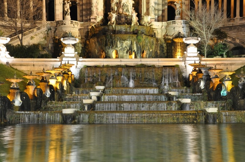 le palais longchamp a Marseille (de nuit) Floa_710