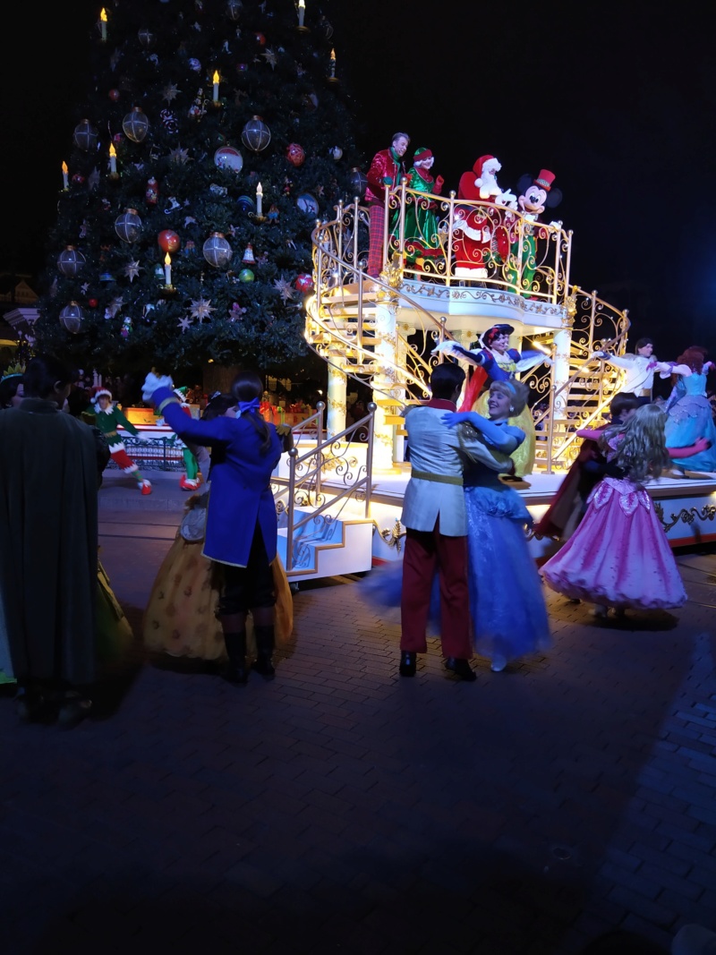 (re)Découvrir la Saison de NOËL en séjour mère-fille nov-2019 et finir au Castle Club !! (Terminé) - Page 5 Img_2177