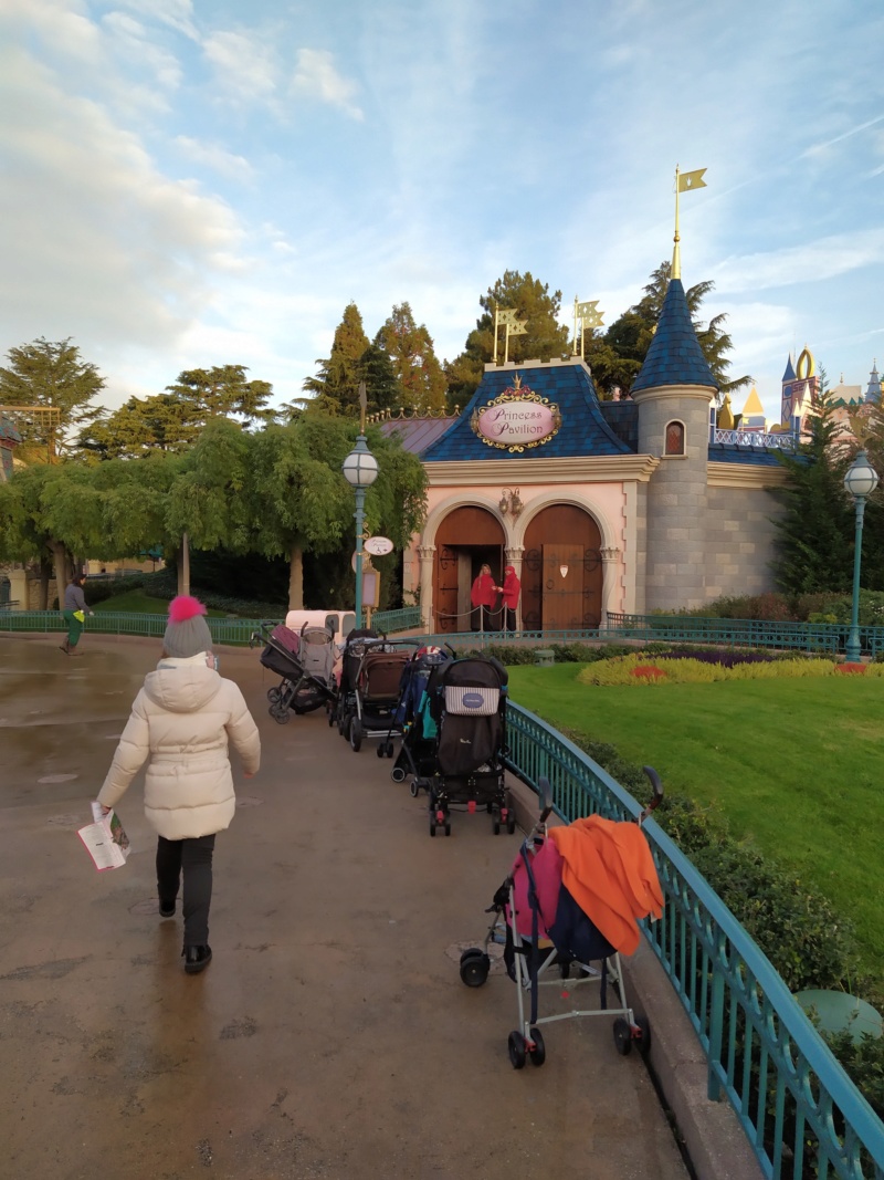 (re)Découvrir la Saison de NOËL en séjour mère-fille nov-2019 et finir au Castle Club !! (Terminé) - Page 5 Img_2244