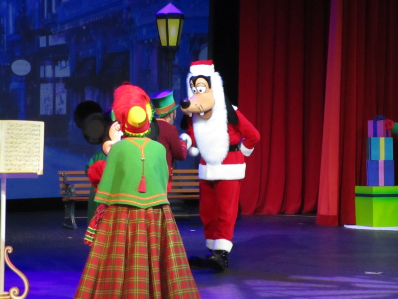(re)Découvrir la Saison de NOËL en séjour mère-fille nov-2019 et finir au Castle Club !! (Terminé) - Page 5 Img_2963