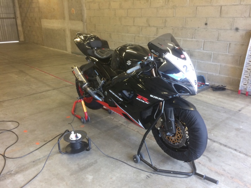 ( Vendue )Suzuki Gsx-R 1000 2005 6000€ 14000kms Img_0211