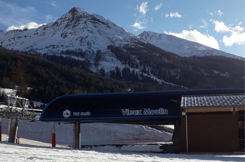 Télécabine débrayable 10 places (TCD10) du Vieux Moulin 20190316