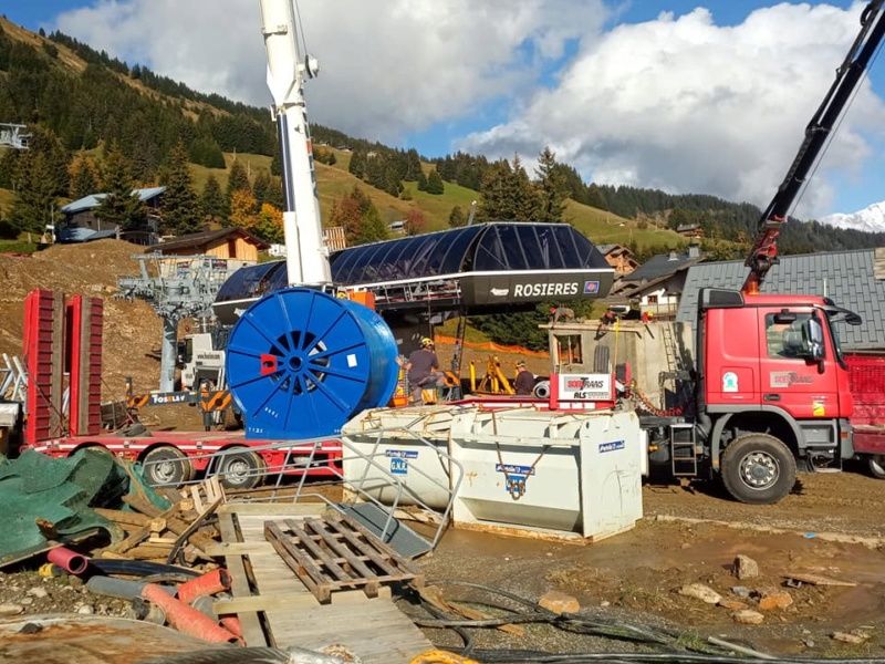 Construction télécabine débrayable (TCD10) Rosières - Les Saisies 24683410