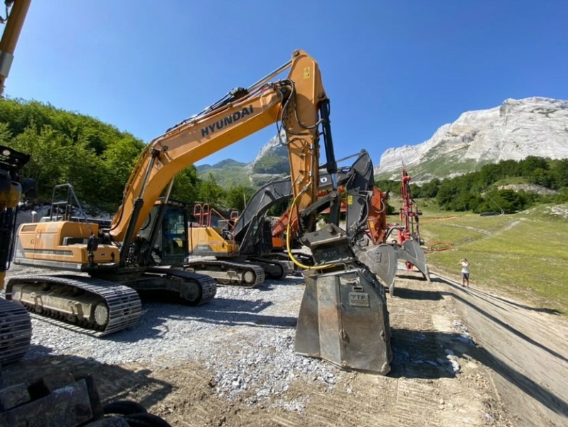 Construction télésiège fixe 4 places (TSF4) des Bosses 29495010