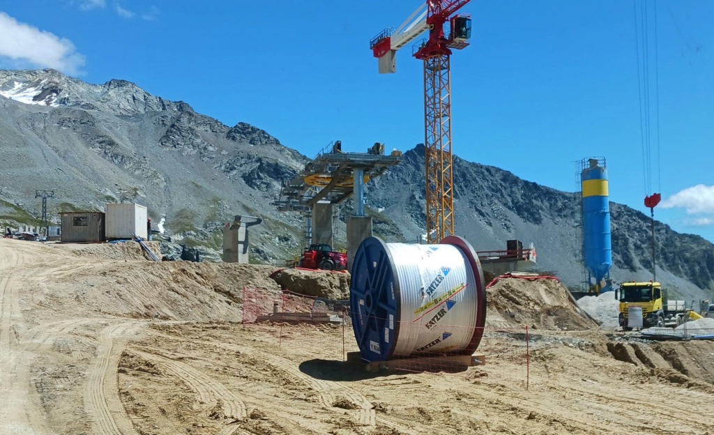 Construction télécabine 10 places (TCD10) des Glaciers La Plagne 36166510