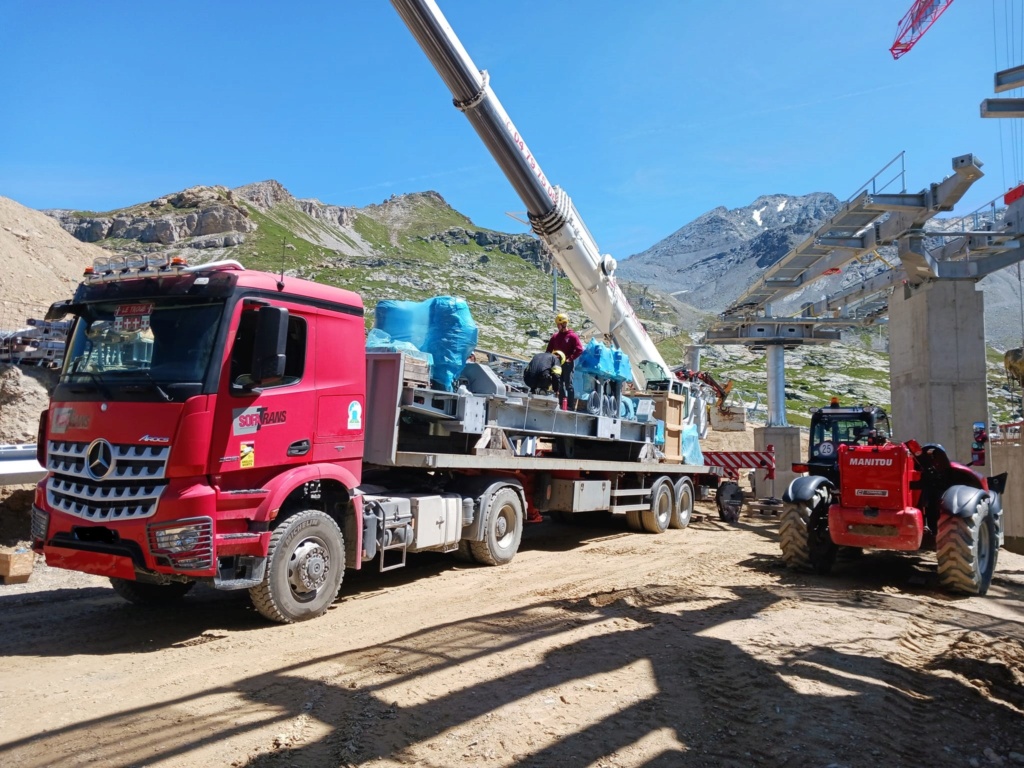 Construction télécabine 10 places (TCD10) des Glaciers La Plagne 36385210
