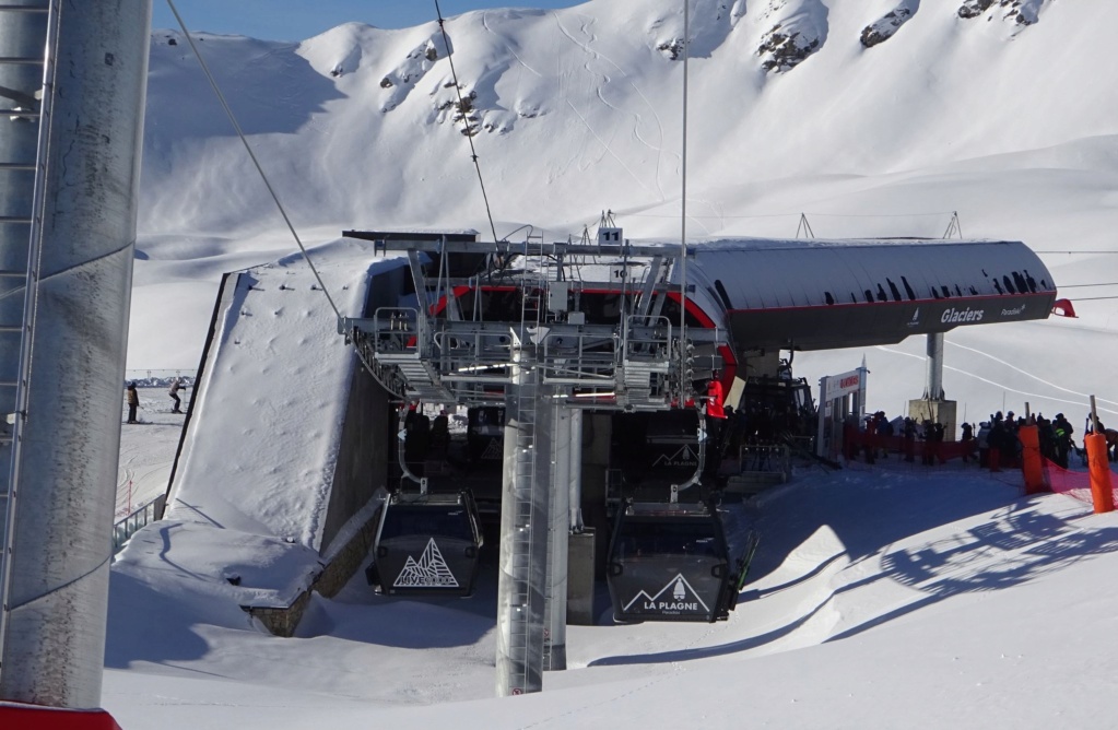 Télécabine débrayable 10 places (TCD10) des Glaciers 41525110