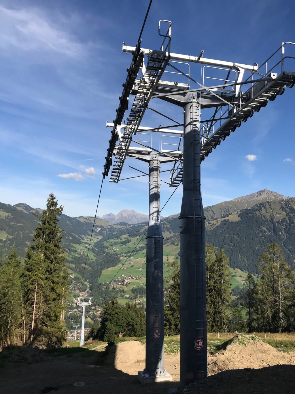 Construction télécabine 10 places Eggli (Gstaad BE) 70435410