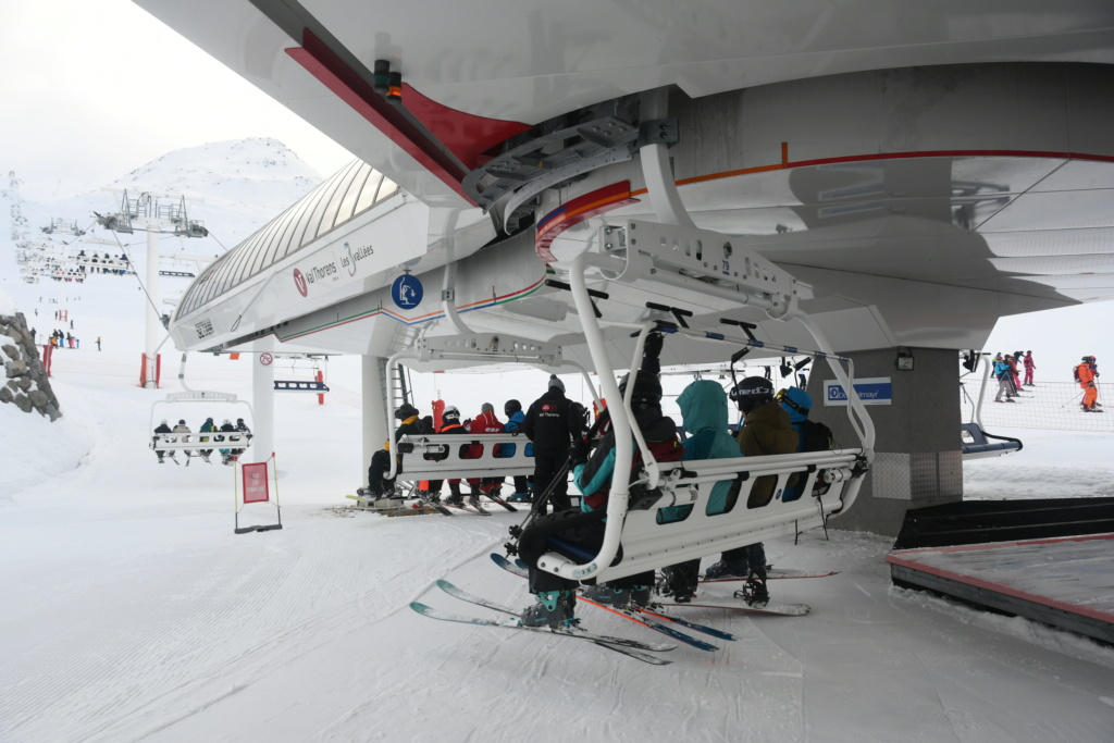 Double embarquement sur les télésièges débrayables Dsc10012