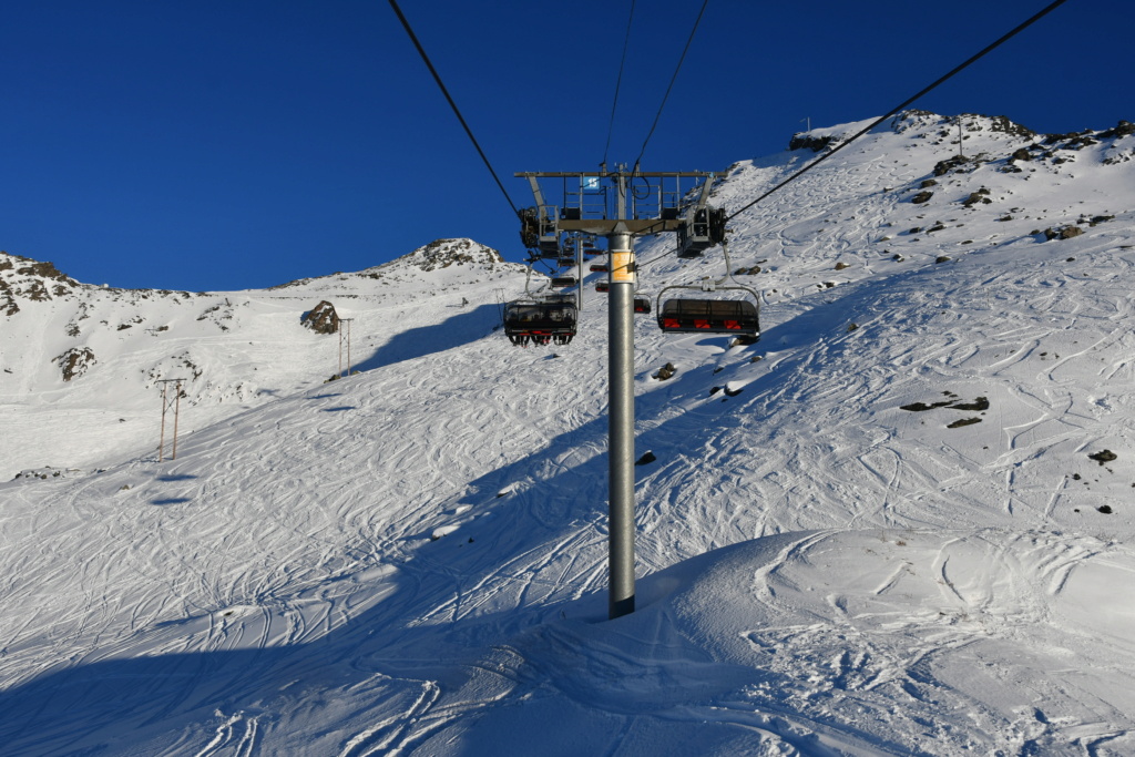 Télésiège débrayable 6 places (TSD6) Mont de la Chambre Dsc11517