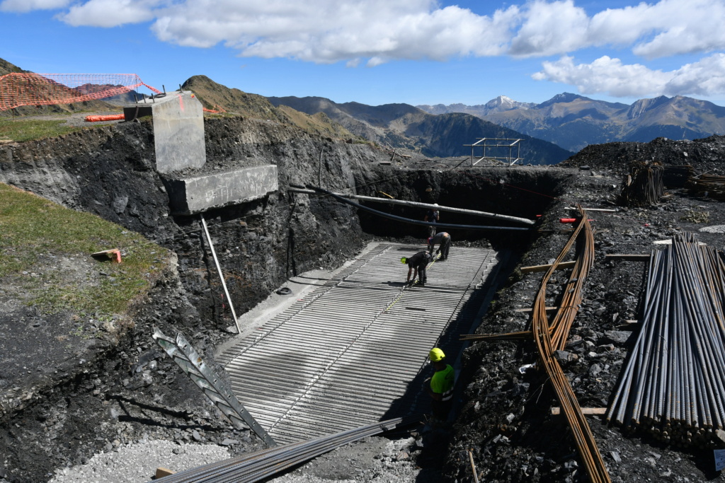 Pal Arinsal - Construction Télésiège Espeluga, TSD Port Negre & TSF Meligar Dsc11864