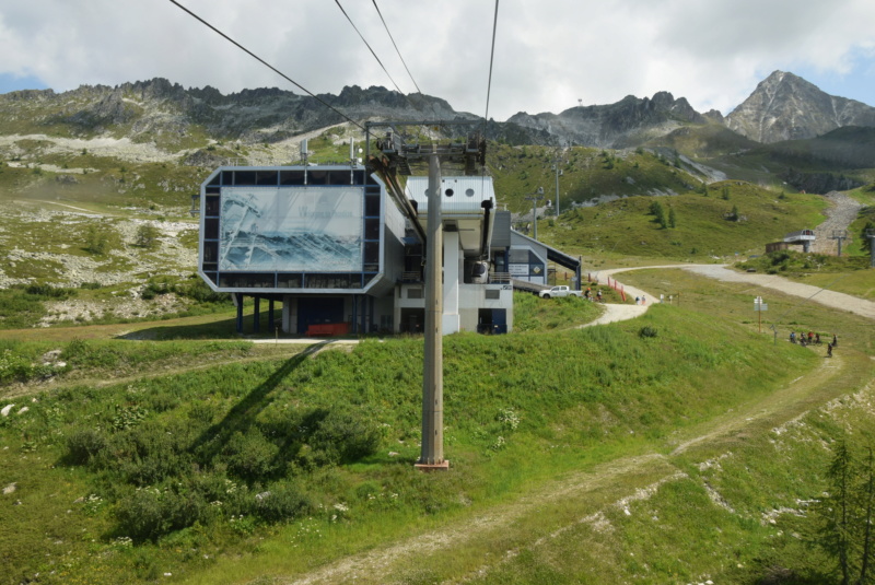 Télécabine débrayable 15 places (TCD15) Transarc - Leitner Dsc_0074