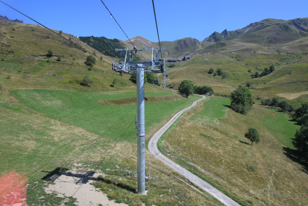 Télécabine débrayable 10 places (TCD10) Skyvall - Peyragudes / Loudenvielle Dsc_2595