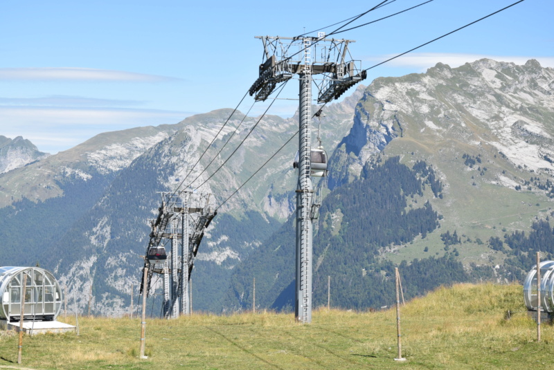 Télécabine débrayable 8 places (TCD8) Grand Massif Express Dsc_5368