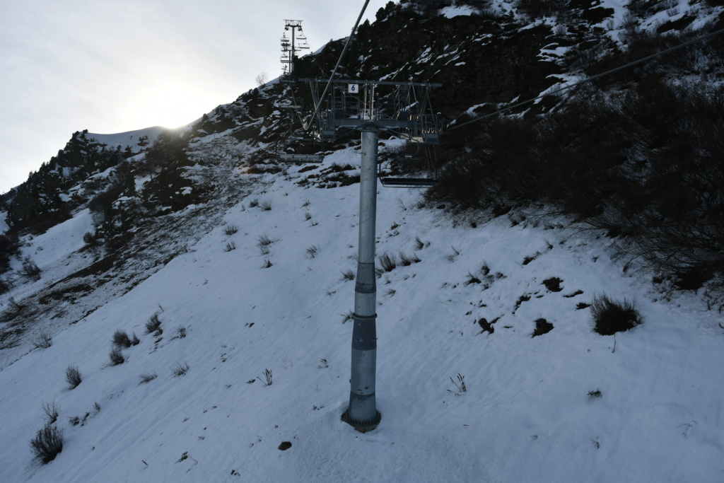 Télésiège débrayable 6 places (TSD6) Cherferie Dsc_9371