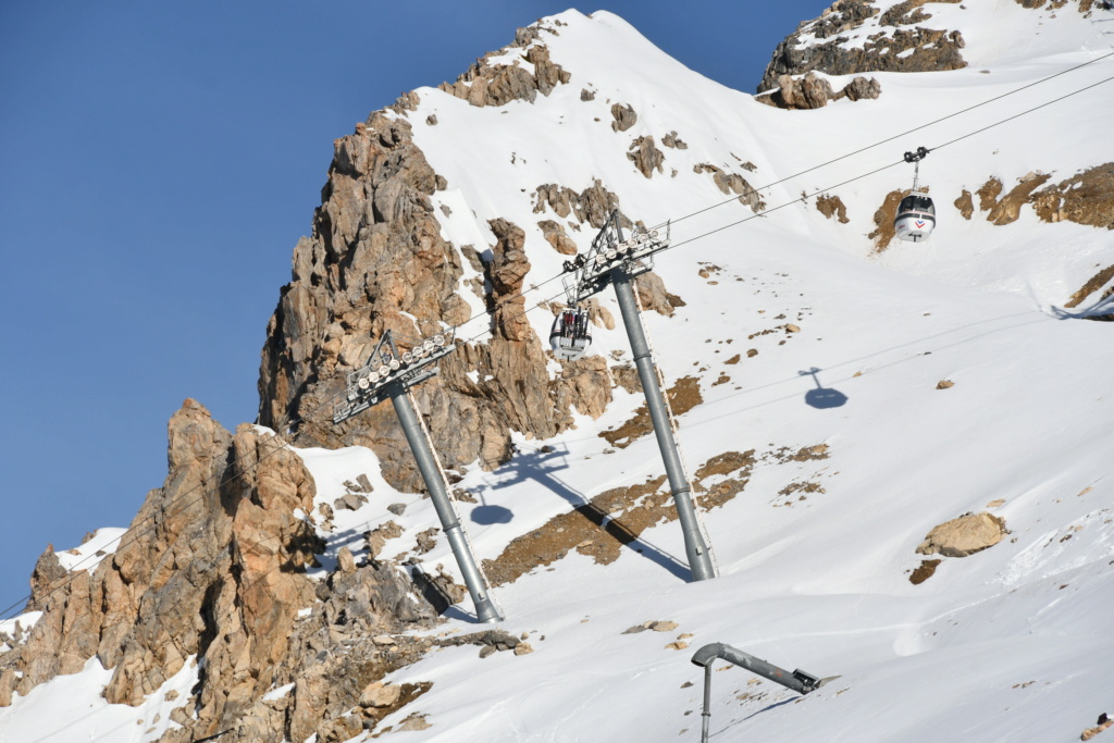 Télécabine débrayable 8 places (TCD8) Pas du Lac Dsc_9897