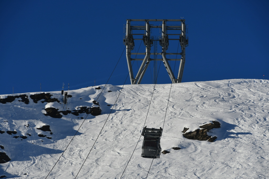 Funitel à va et vient (Double Monocâble) des 3 Vallées Dsc_9956